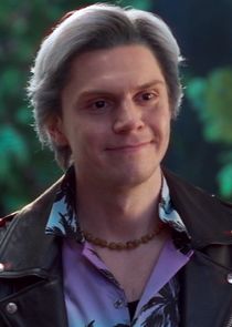 Evan Peters
as Pietro Maximoff / Quicksilver