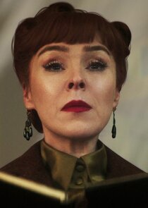 Ruth Connell
as Night Nurse
