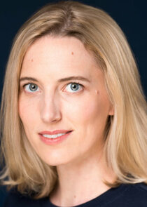 Mikaela Dyke
as Terry-Lynn Crawford