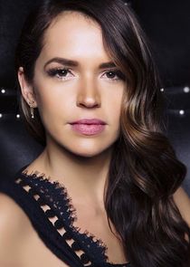 Tamara Duarte
as Nadia Torres