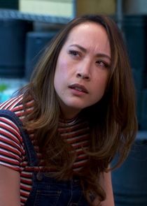 Elizabeth Ho
as Jenny