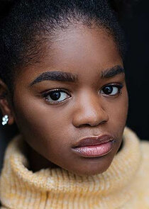 Melodie Wakivuamina
as Young Antigone