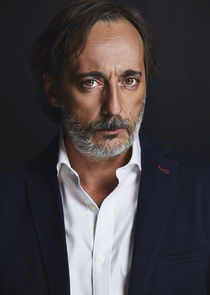 Javi Coll
as Juan Miguel Fonseca