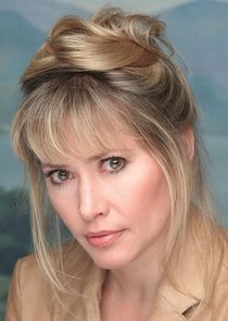 Maggie O'Neill
as Joanna