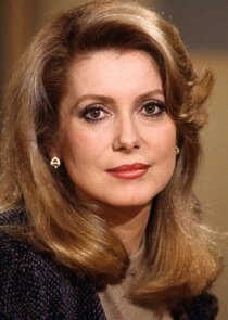 Catherine Deneuve
as Marquise Isabelle de Merteuil