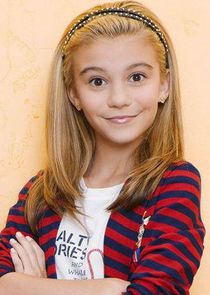 G. Hannelius
as Avery Jennings