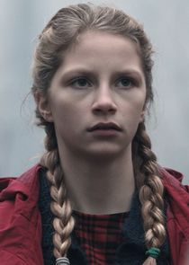 Carlotta von Falkenhayn
as Elisabeth Doppler