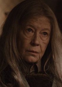 Lisa Kreuzer
as Claudia Tiedemann