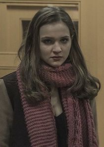 Lisa Vicari
as Martha Nielsen