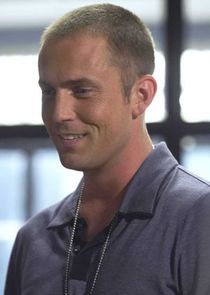 Desmond Harrington
as Joey Quinn