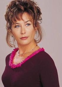 Nina Repeta
as Bessie Potter