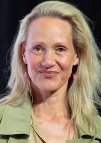 Anna Schudt
as Bettina Gruber