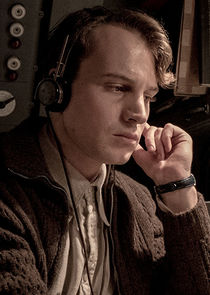 Leonard Scheicher
as Frank Strasser