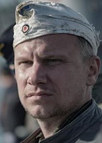 Robert Stadlober
as Hinrich Laudrup