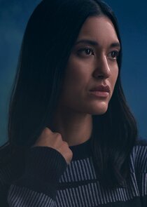 Julia Jones
as Angela Bishop