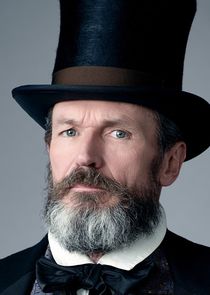 Toby Huss
as Edward Dickinson