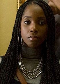 Ashley Blaine Featherson
as Joelle Brooks