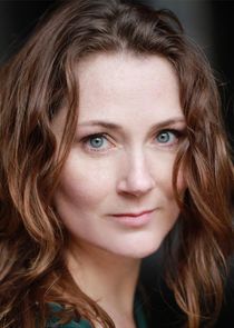 Ruth Gemmell
as Gina Graham