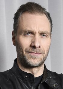 Alexandre Willaume
as Laurence