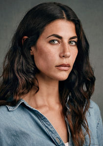 Karima McAdams
as Leyla Toumi