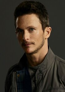 Jonathan Tucker
as Bryan Beneventi