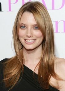 April Bowlby
as Stacy Barrett