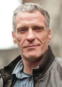 Jimmy Smallhorne
as Cecil Carruthers