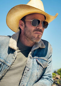 Stephen Dorff
as Sheriff Bill Hollister