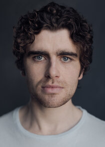 Charlie Kelly
as Justin Mannering