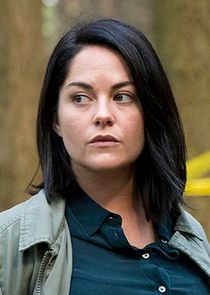 Sarah Greene
as Cassie Maddox