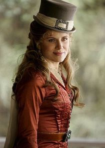 Kim Dickens
as Joanie Stubbs