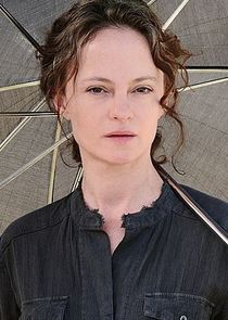 Angela Bettis
as Faye