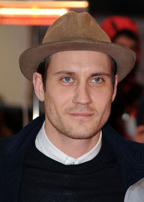 Sebastian Zimmler
as Ulf Grimmer