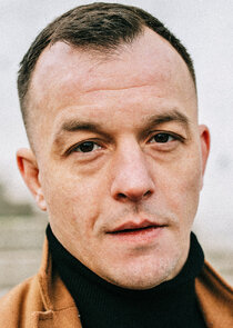 Paul Wollin
as Gregor Munn