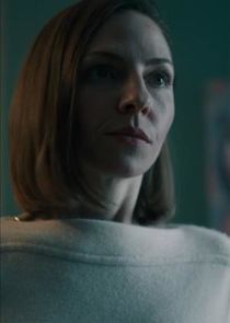 Katharina Schüttler
as Paula Grimmer