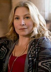 Elizabeth Mitchell
as Deb Carpenter
