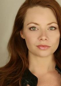 Hailey Giles
as Jackie