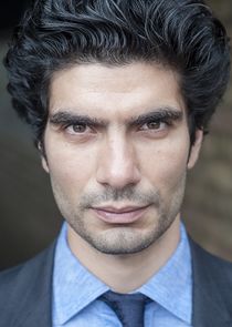 Akin Gazi
as Bayezid