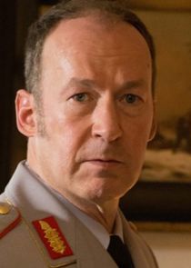 Ulrich Noethen
as General Wolfgang Edel