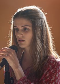 Lisa Tomaschewsky
as Yvonne Edel