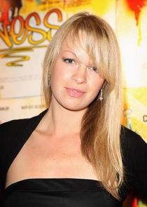 Sian Breckin
as Heidi