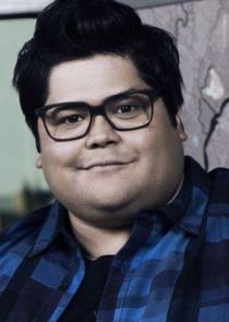 Harvey Guillén
as George Reyes