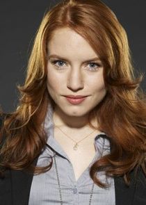 Maria Thayer
as Susie Wagner
