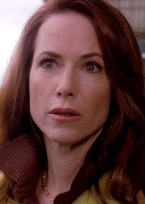 Debrah Farentino
as Beverly Barlow