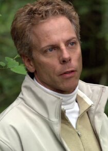 Greg Germann
as Warren King