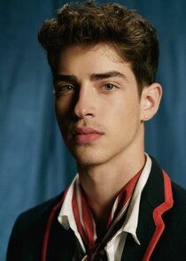 Manu Ríos
as Patrick Blanco Commerford