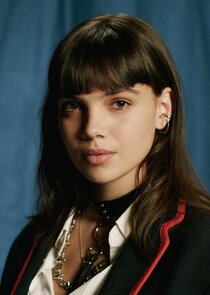 Martina Cariddi
as Mencía Blanco Commerford