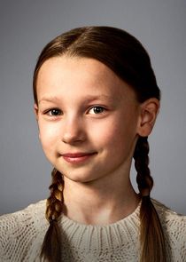 Maddy Crocco
as Lexis Bouchard