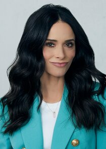 Abigail Spencer
as Julia Mariano