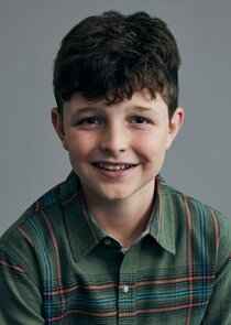 Finn Sweeney
as Jimmy Jr.